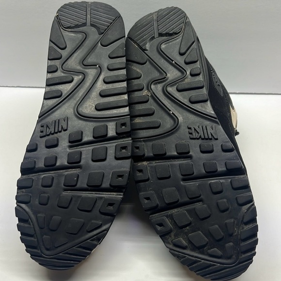 Air max 90 Essential “ Black Gold “ Rare - Picture 7 of 8